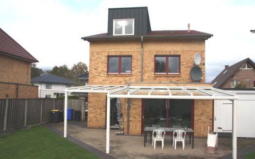 Sehr gepflegtes EFH mit Keller, Carport in Gronau-Buterland